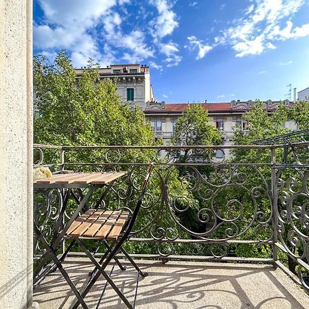 Casa Alberto Da Giussano, Elegante Bilocale In Centro Con Balcone Sul Parco Milán Exteriér fotografie