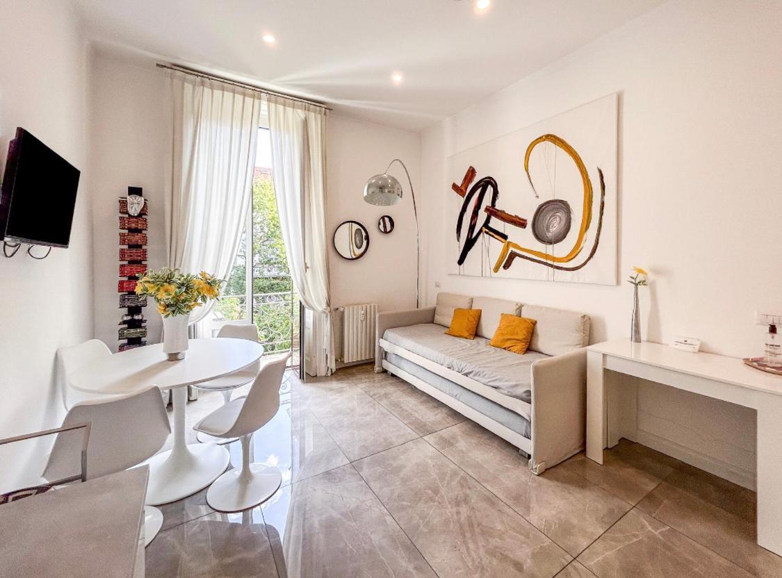 Casa Alberto Da Giussano, Elegante Bilocale In Centro Con Balcone Sul Parco Milán Exteriér fotografie